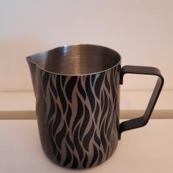 Tejhabosító/ Kiöntő levél mintás 350 ml 