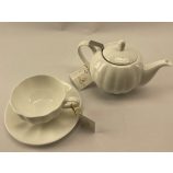 Porcelán teáscsésze tök alakú