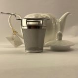 Porcelán tök alakú teáskanna szűrővel